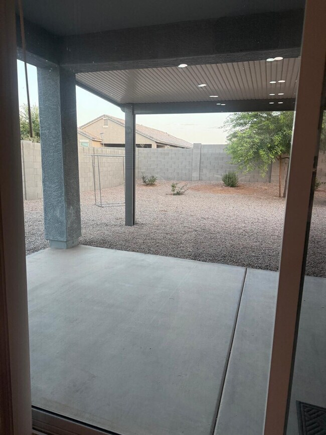 Building Photo - 35963 W San Alvarez Ave