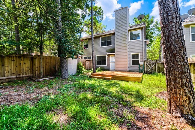 Building Photo - 11 Wineberry Pl