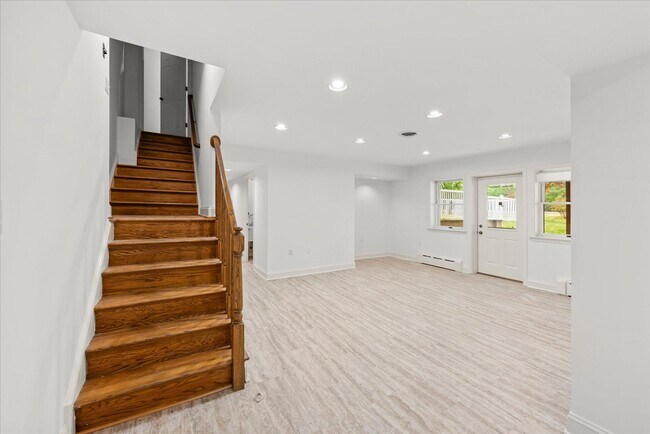 Building Photo - 6013 Selvyn Rd