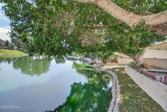 Building Photo - 3241 S Horizon Pl