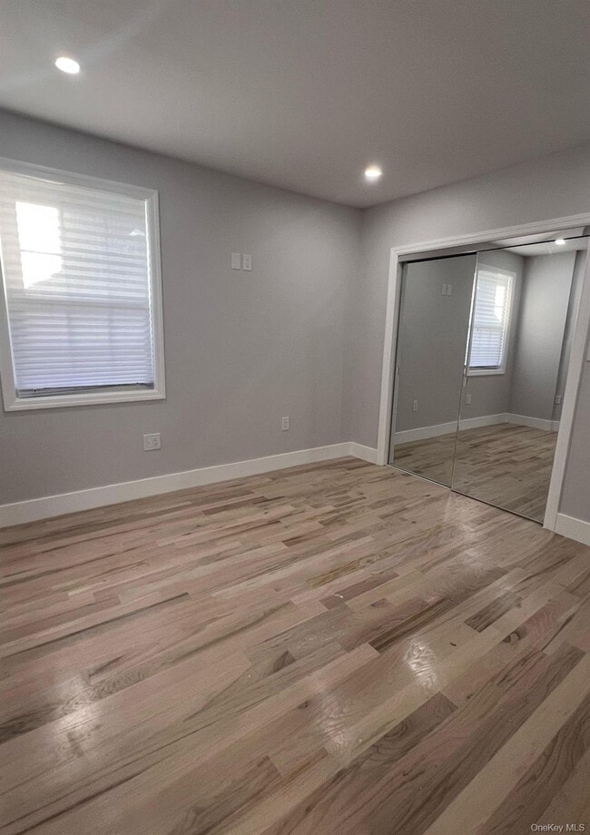 Building Photo - 209 2nd Ave
