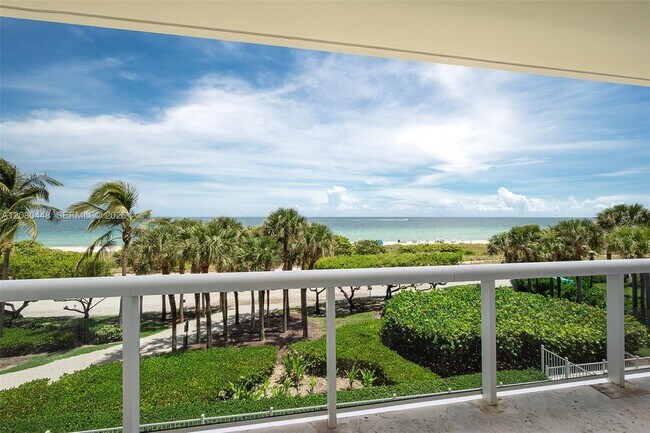 Building Photo - 9559 Collins Ave