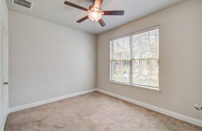 Building Photo - 16114 Devils River Ct