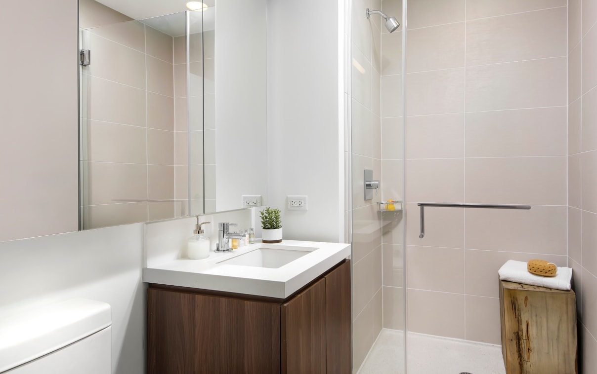 Building Photo - 77 W Wacker Dr