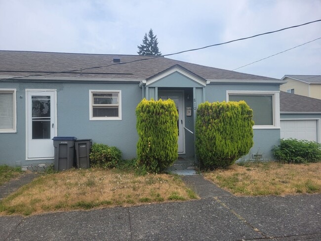Primary Photo - Charming 2 Bedroom Duplex