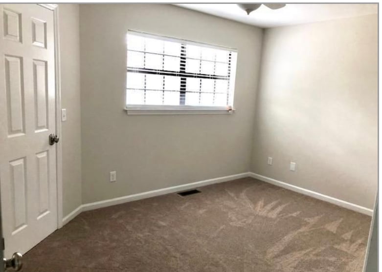 Building Photo - 1733 S 41st St