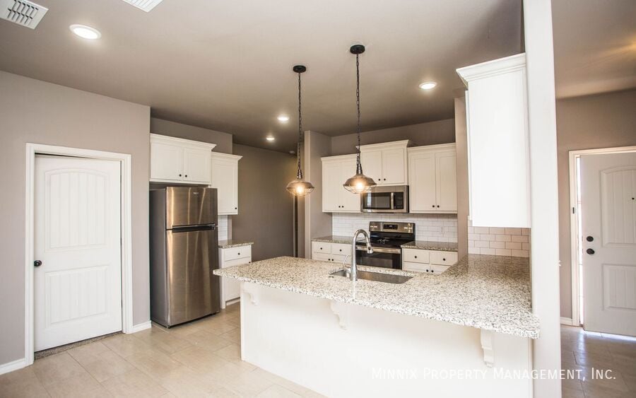 Building Photo - 1503 Avenue O