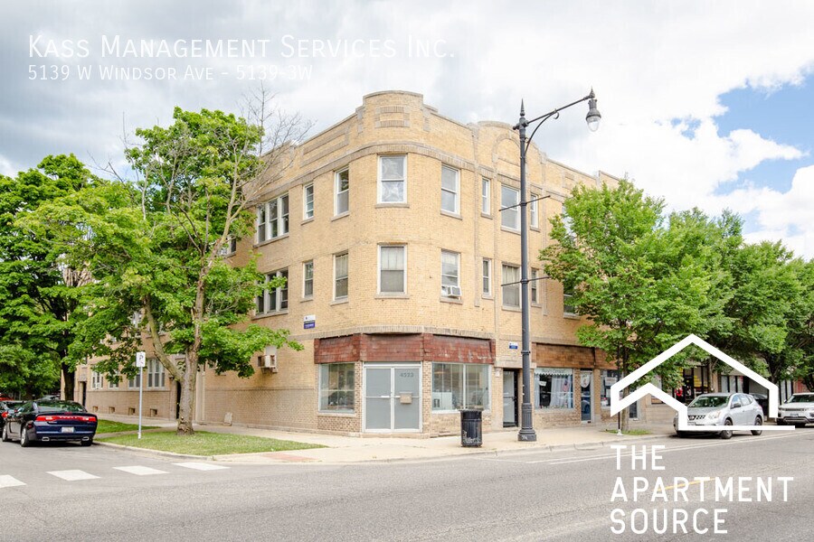 Building Photo - 5137 W Windsor Ave