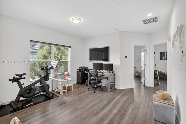 Building Photo - 543 Parsons Wy