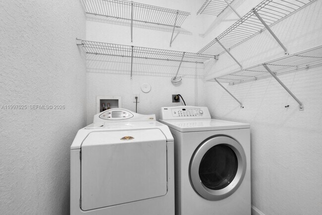 Building Photo - 12864 SW 133rd Terrace