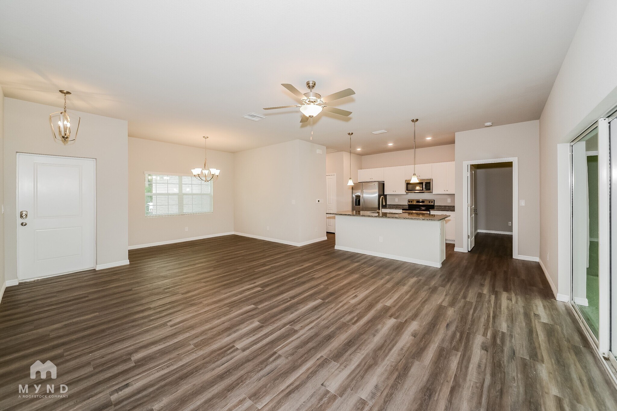 Building Photo - 216 Prineville St