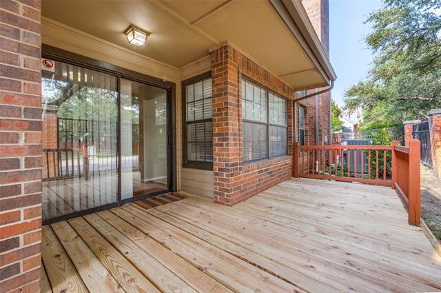 Building Photo - 406 Santa Fe Trail
