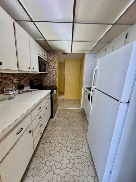 Building Photo - 251 174th St