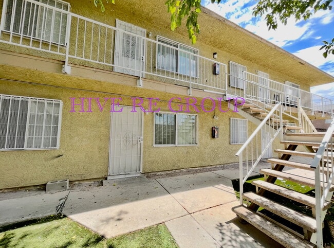 Building Photo - Bright & Budget-Friendly Condo for rent Ac...