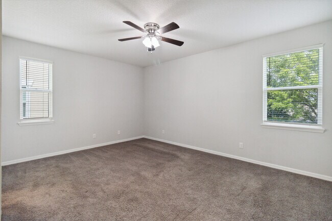 Building Photo - 618 Fortanini Cir