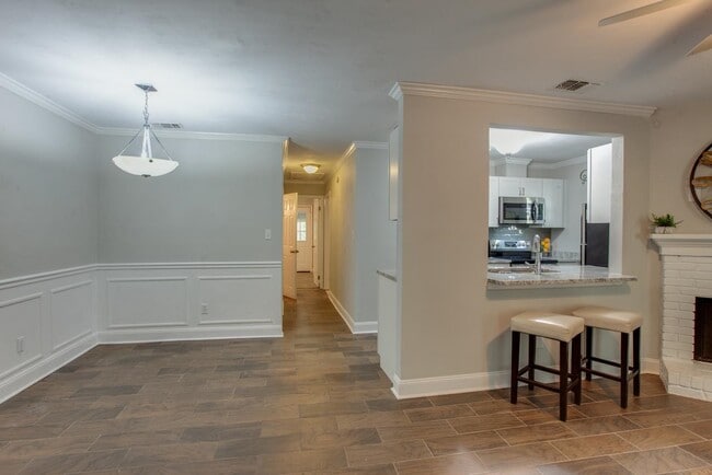 Building Photo - 2135 Victory Garden Ln