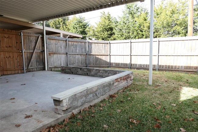 Building Photo - 6317 Rincon Way