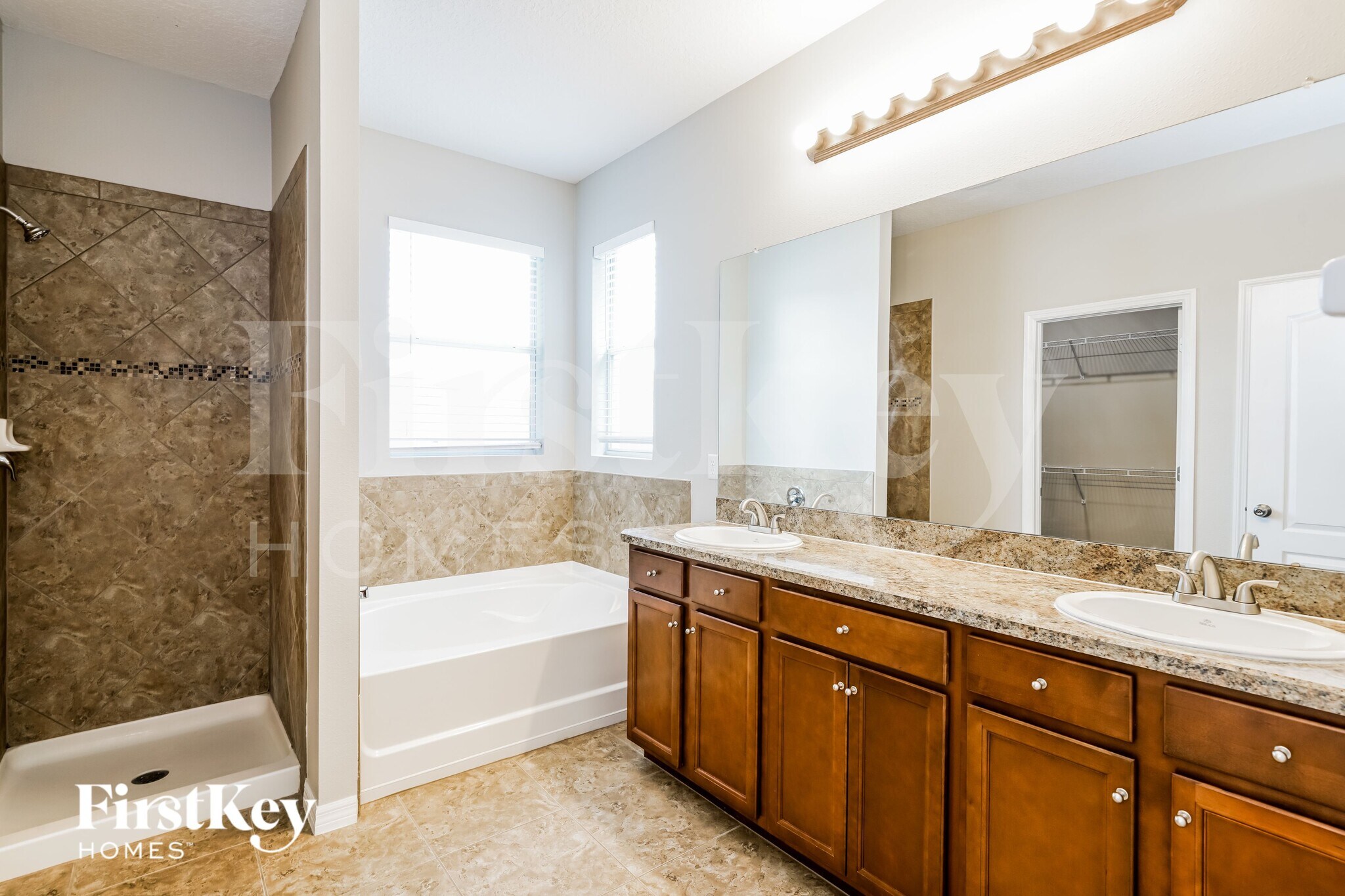 Building Photo - 6308 Twin Bridges Dr