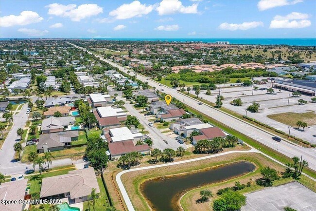 Building Photo - Satellite Beach/Indian Harbour Beach Townhouse