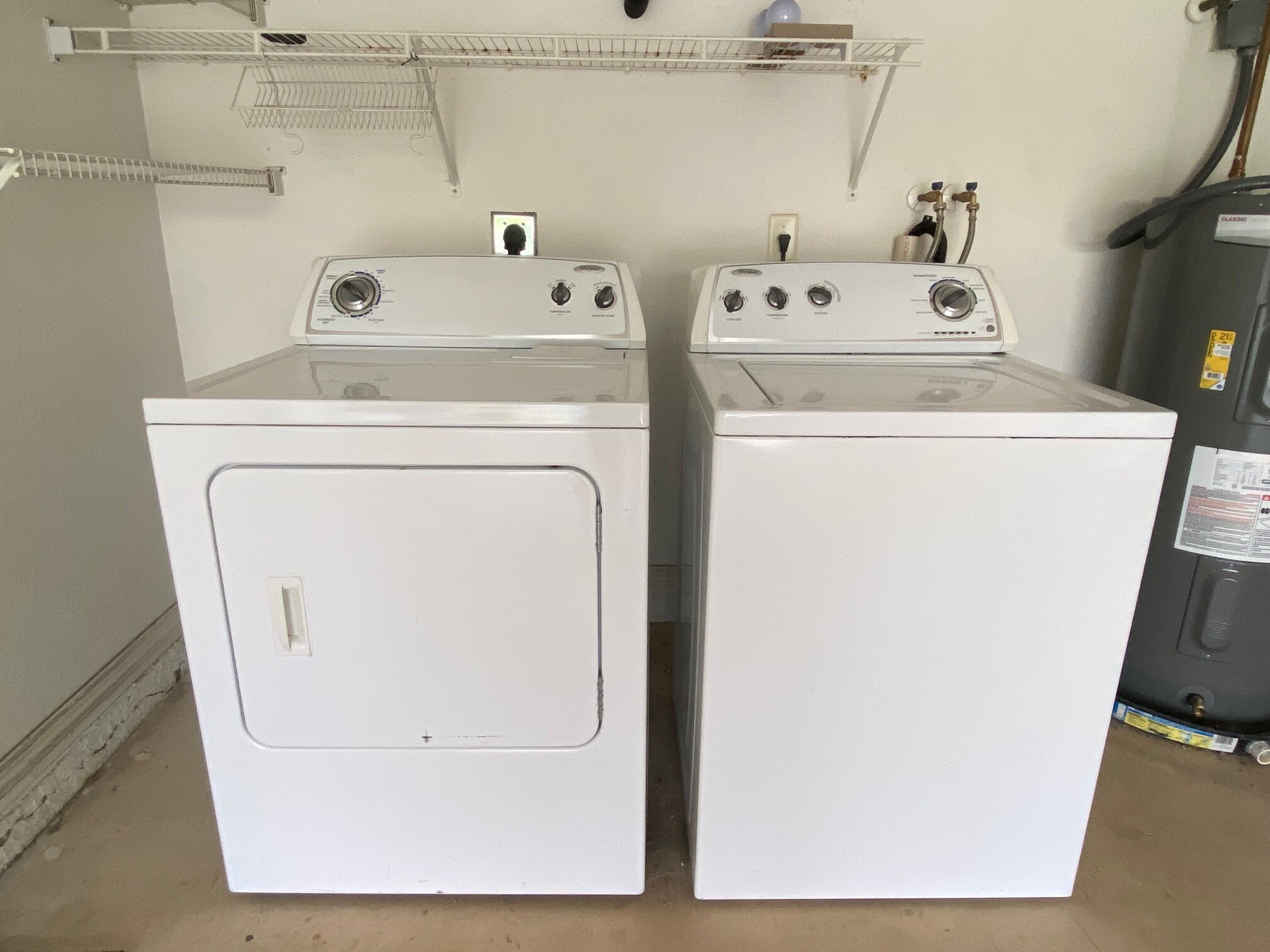 Building Photo - 3620 Candia Ave