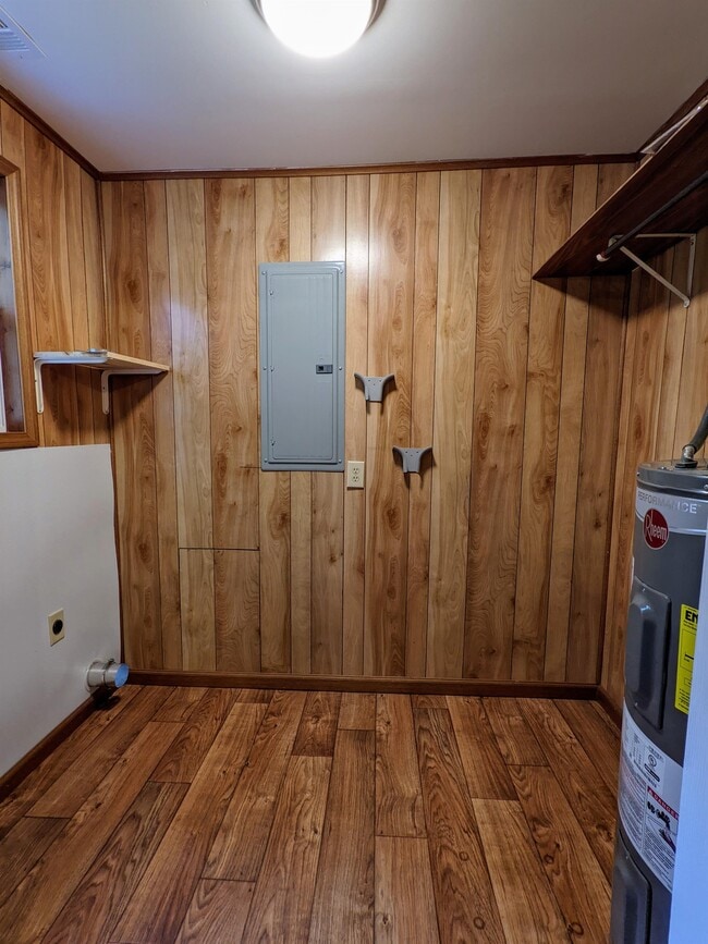 Building Photo - 315 Orange St