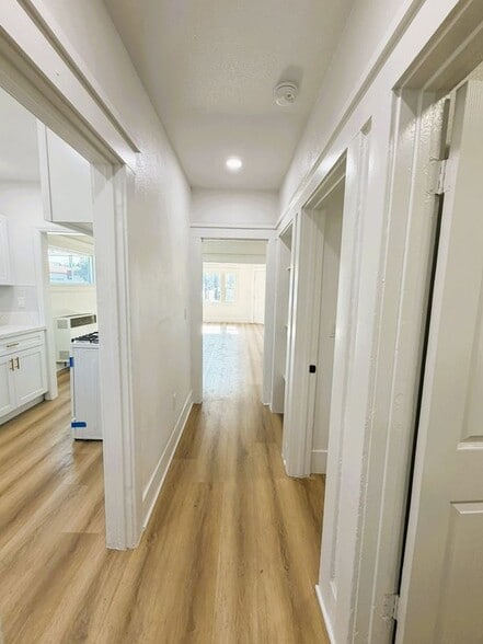 Building Photo - 1175 E Broadway