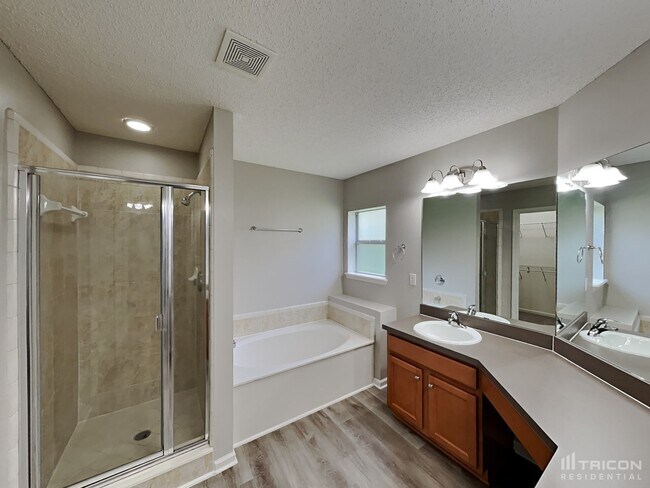 Building Photo - 87535 Creekside Dr