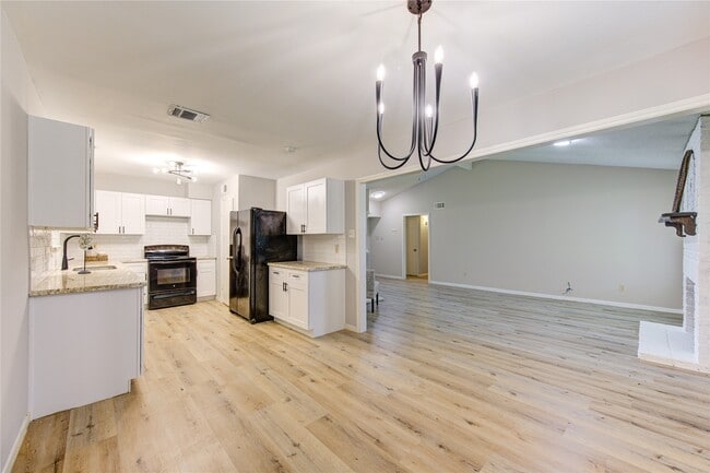 Building Photo - 3115 Windmill St