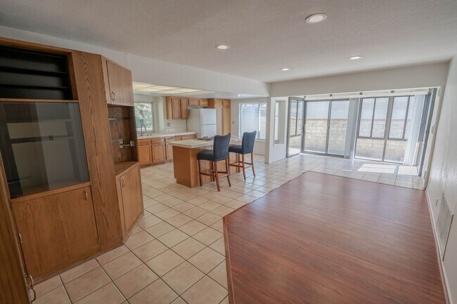 Building Photo - 24921 Chicory Ct