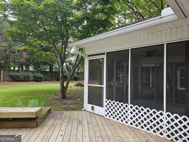 Building Photo - 313 Palomino Path