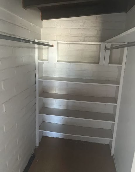 Building Photo - 3250 E Water St