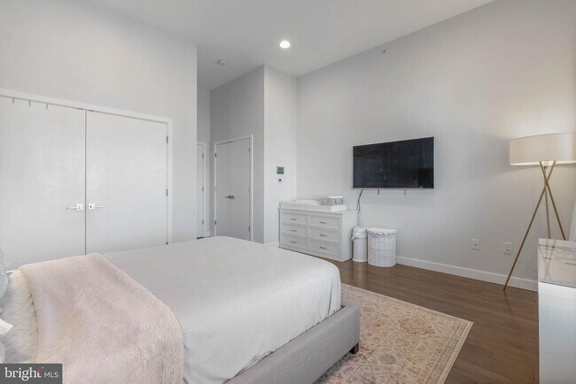 Building Photo - 1753 N Marshall St