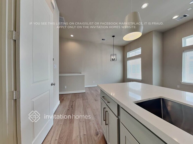 Building Photo - 6351 Paddington Bnd Dr