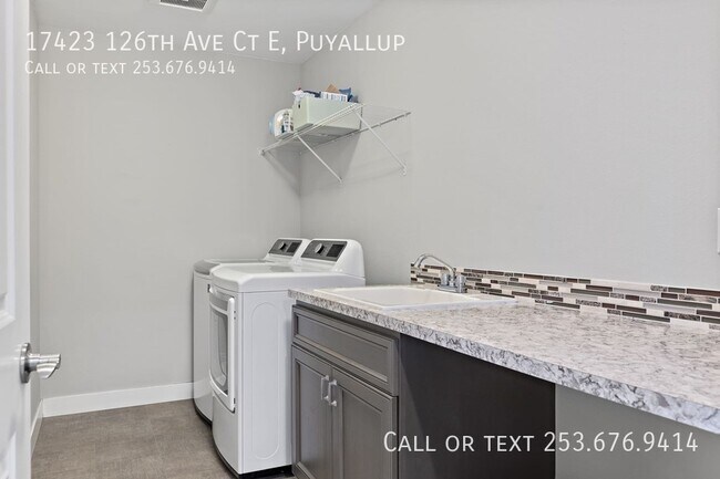 Building Photo - 17423 126th Ave Ct E