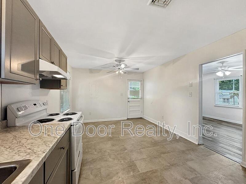 Building Photo - 105 Walker Dr