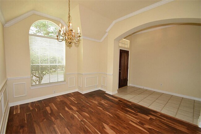Building Photo - 12106 Laguna Pointe Ln