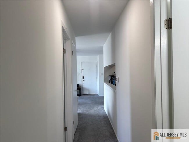 Building Photo - 802 Lindsey Ct