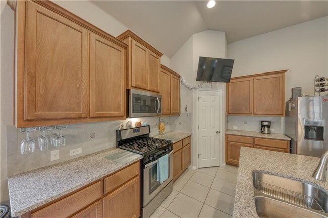 Building Photo - 8200 Cannon Ct