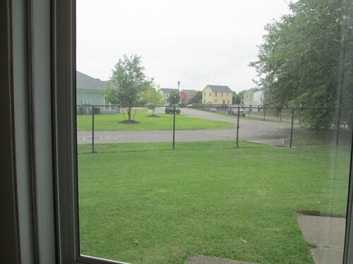 Building Photo - 1127 Chisholm Cir