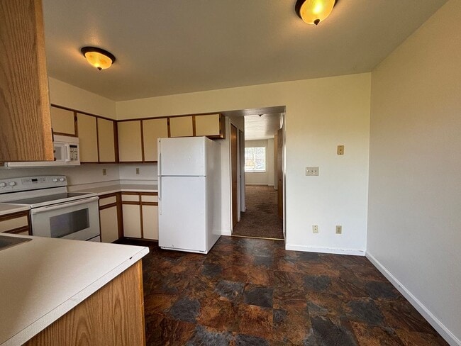 Building Photo - 133 W 47th Pl