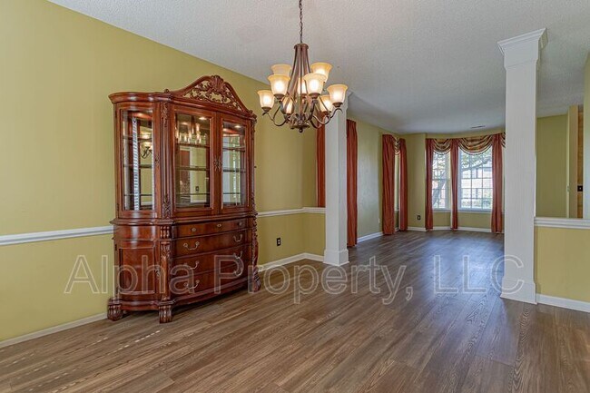 Building Photo - 317 Edenberry Way