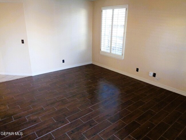 Building Photo - 7072 Luz De Espejo Dr