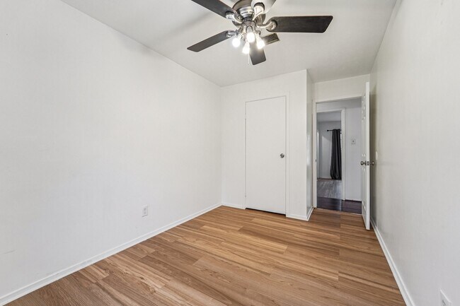 Building Photo - 3103 Glade Springs Dr