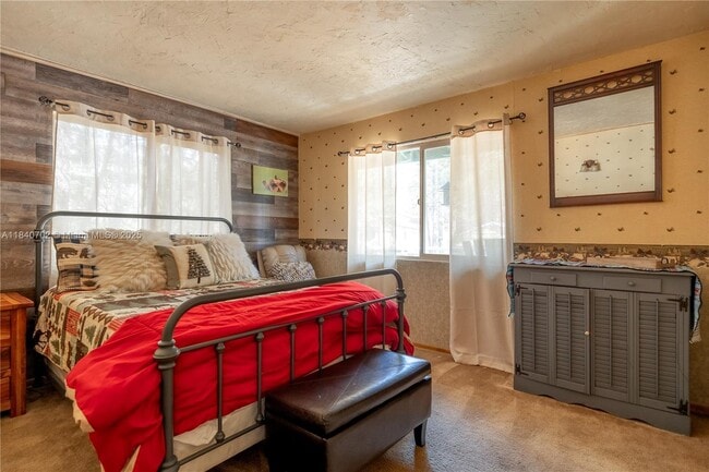 Building Photo - 448 Quail Dr