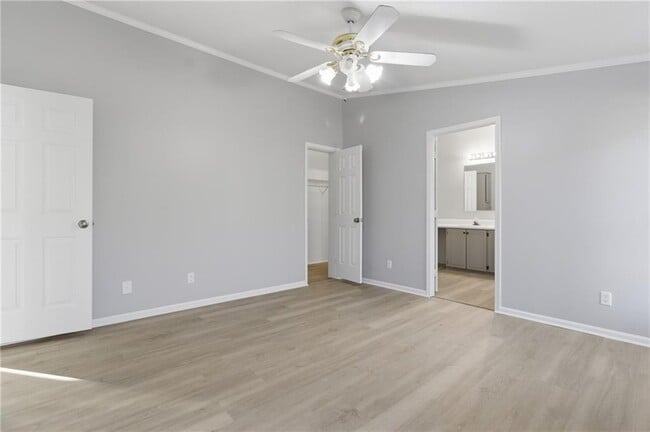 Building Photo - 5320 Long Branch Rd