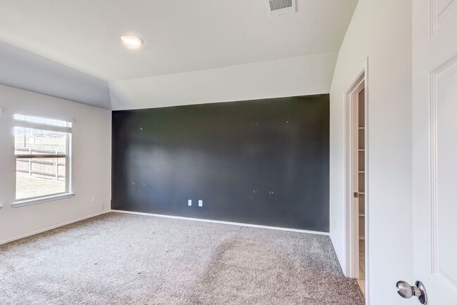 Building Photo - 9705 Kensley Rose Dr