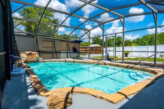 Building Photo - 9096 Dubois Blvd