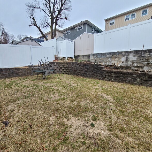 Building Photo - 5206 Cottage Ave