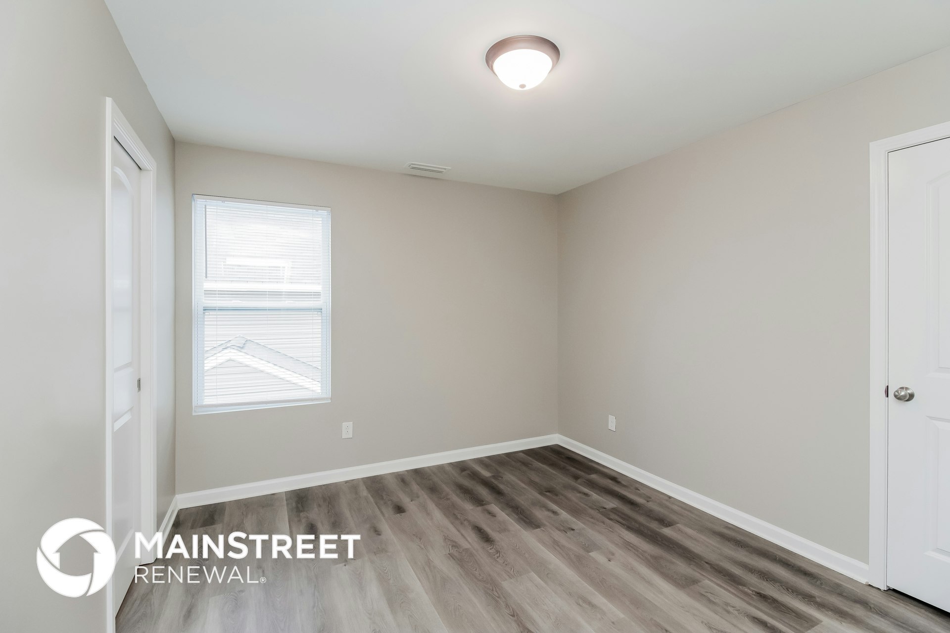 Building Photo - 347 Cornielle Ln