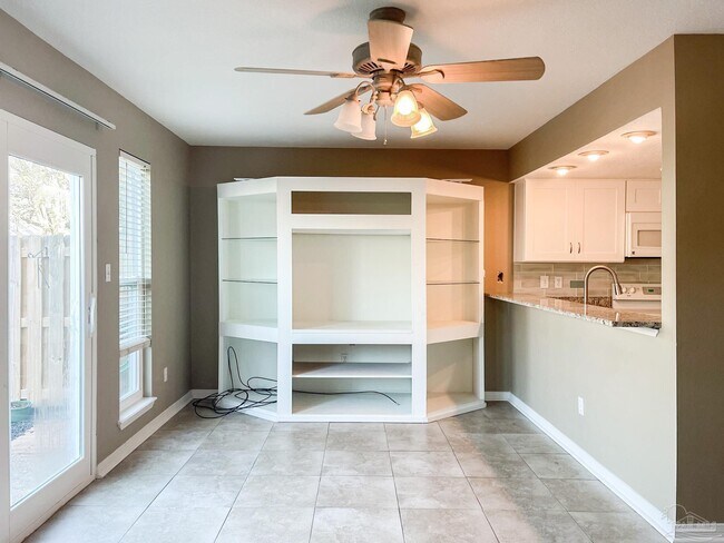 Building Photo - 5287 Balfour Pl